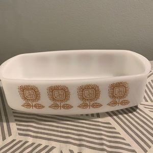 Vintage Federal Glass Sunflowers Casserole Dish